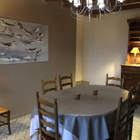 Country Home, Proche Benon Et La Rochelle * Saint-Georges-du-Bois (Charente-Maritime)